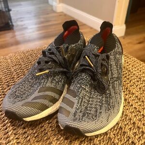 Adidas BB3900 - UltraBoost Uncaged Core Black - 10.5 (USED)